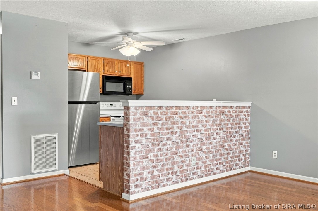 105 Burns Drive Property Photo 13