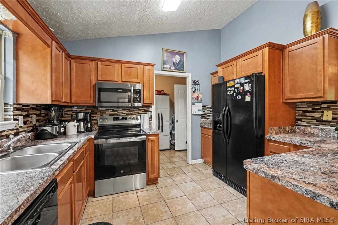 116 Stark Drive Property Photo 8