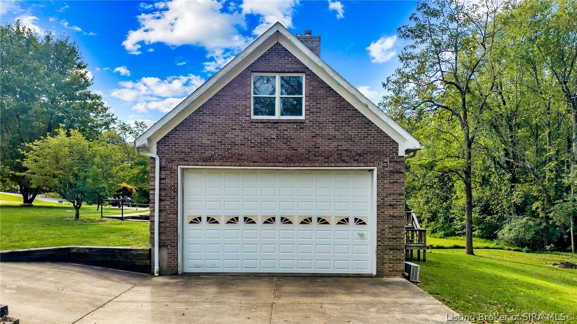 5315 Old Vincennes Road Property Photo 4