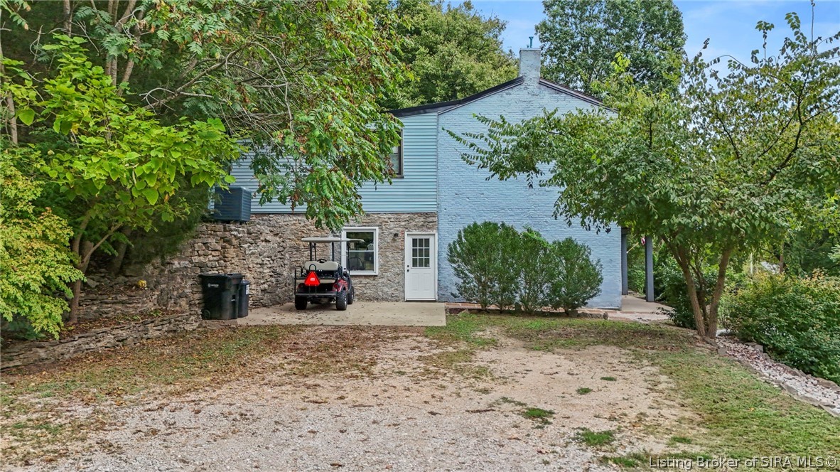 738 Michigan Road Property Photo 2
