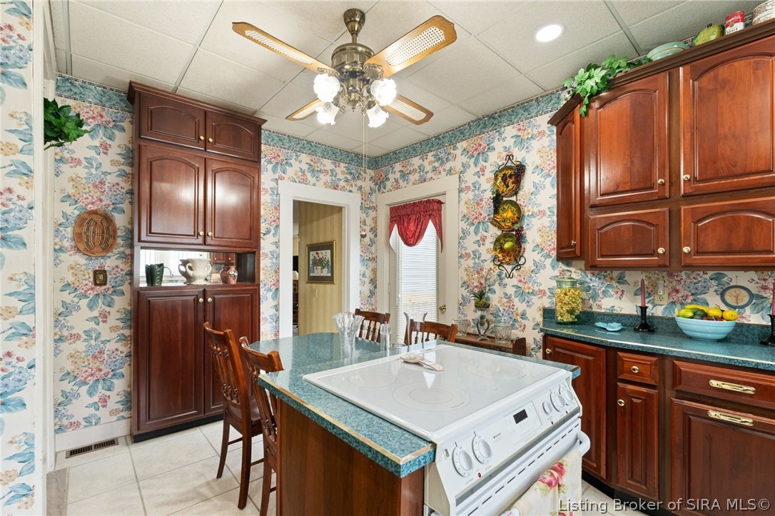 633 N Capitol Avenue Property Photo 25