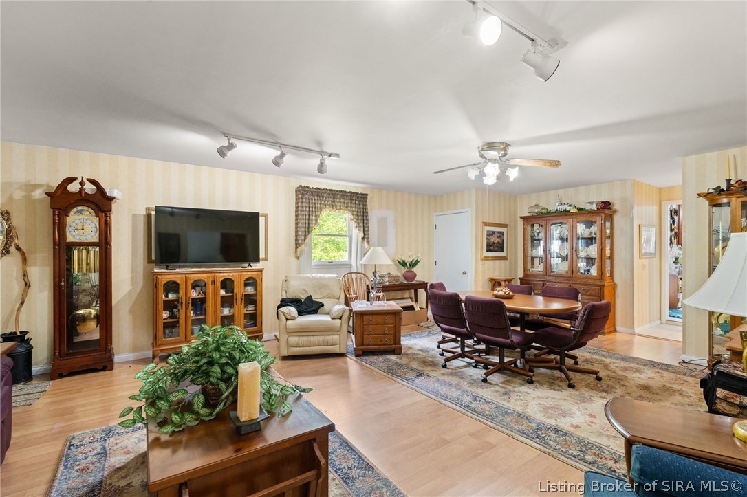 633 N Capitol Avenue Property Photo 29