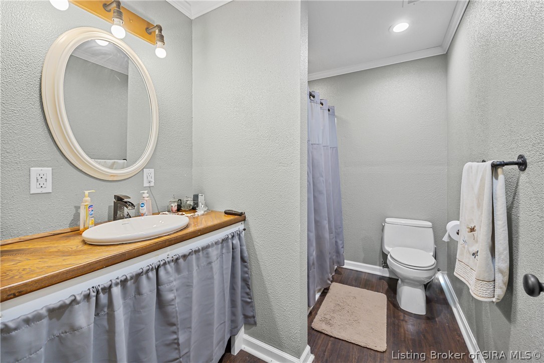 3141 E Burn Road Property Photo 10