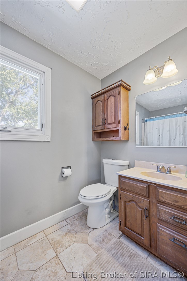3141 E Burn Road Property Photo 16