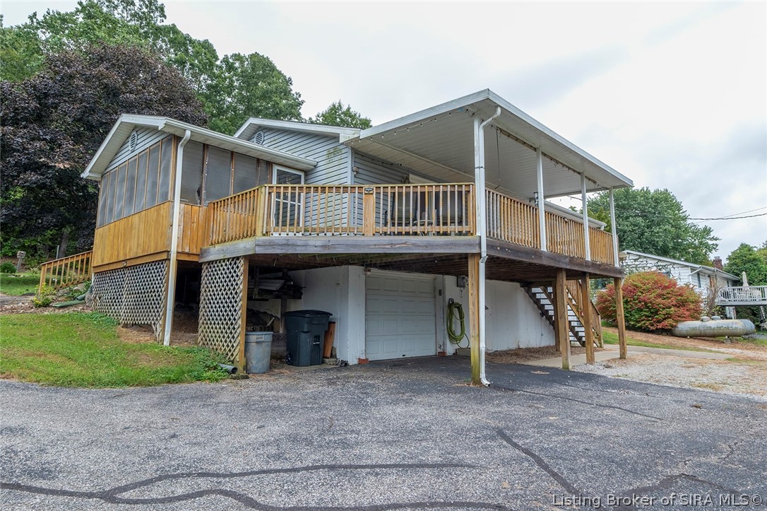 541 S State Road 335 Property Photo 3