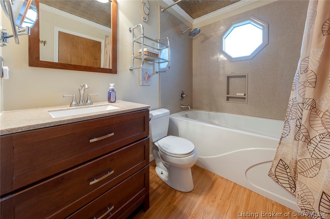 541 S State Road 335 Property Photo 11