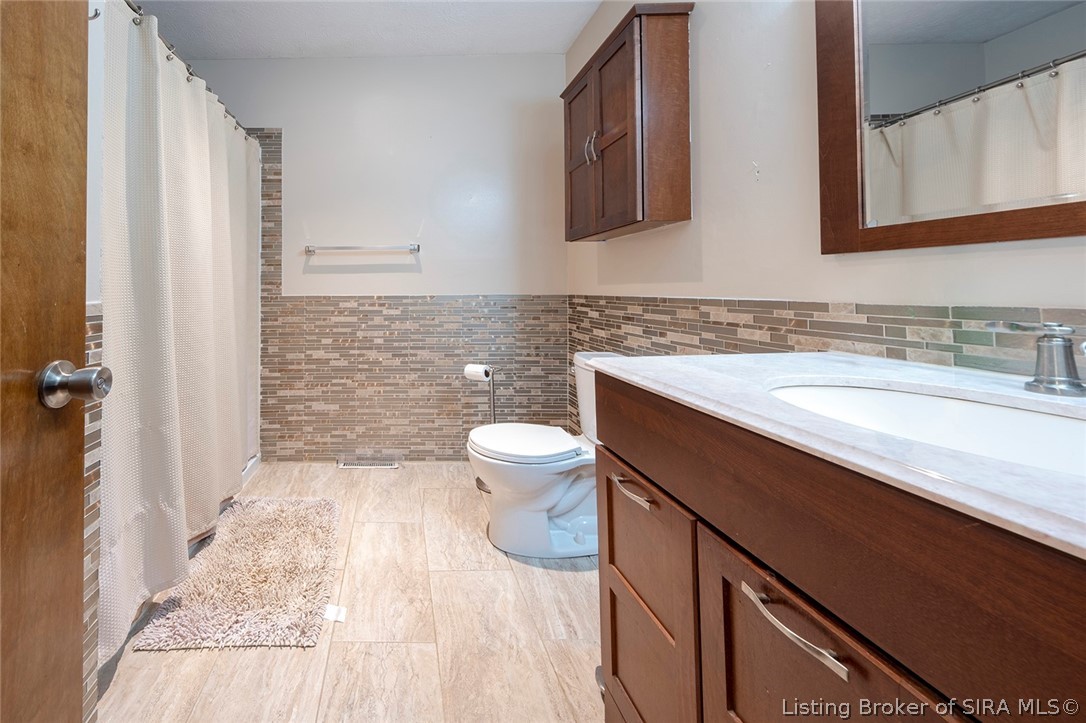 541 S State Road 335 Property Photo 16