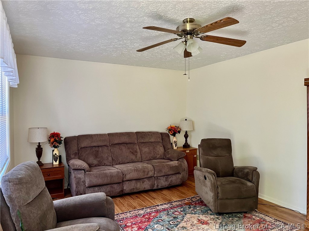 106 West Drive Property Photo 4