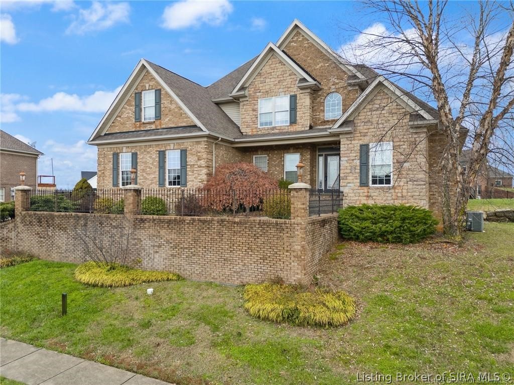 3028 Crystal Lake Drive Property Photo 3