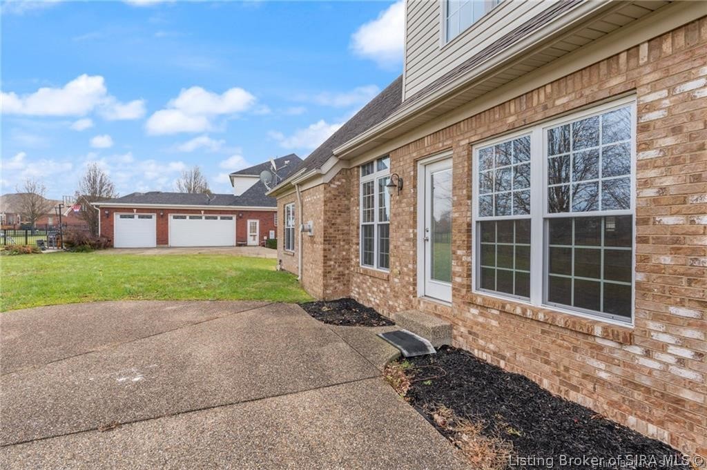 3028 Crystal Lake Drive Property Photo 6