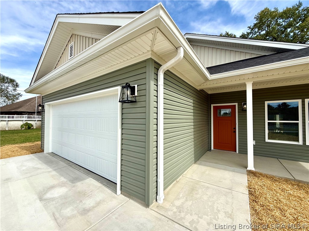 15012 Railroad Street Property Photo 5