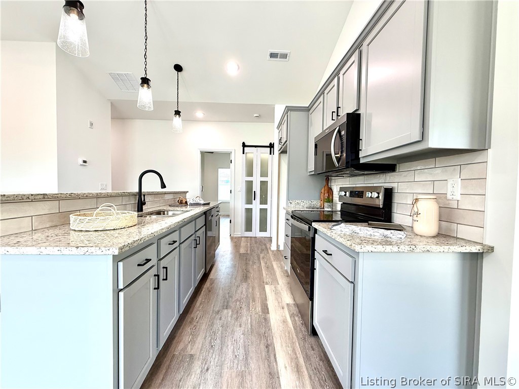 15012 Railroad Street Property Photo 14