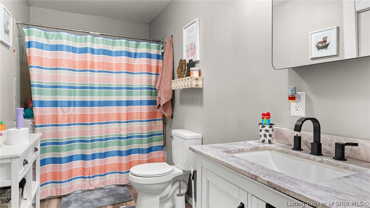 1119 N Greenbriar Drive Property Photo 36