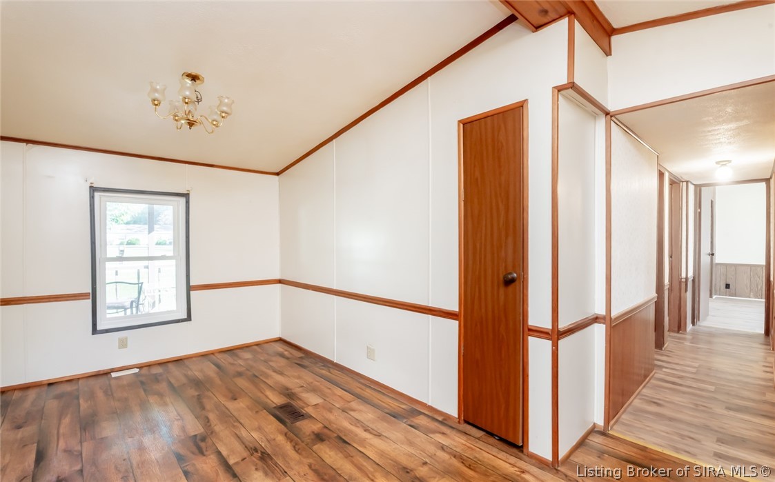 824 E Marshfield Road Property Photo 16