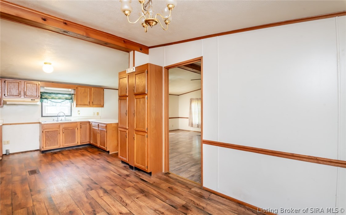824 E Marshfield Road Property Photo 18