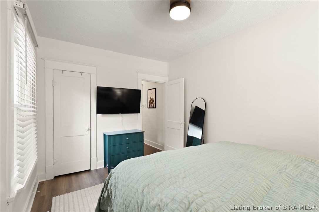 904 Silver Street Property Photo 22