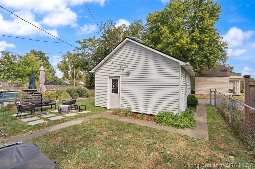 904 Silver Street Property Photo 41