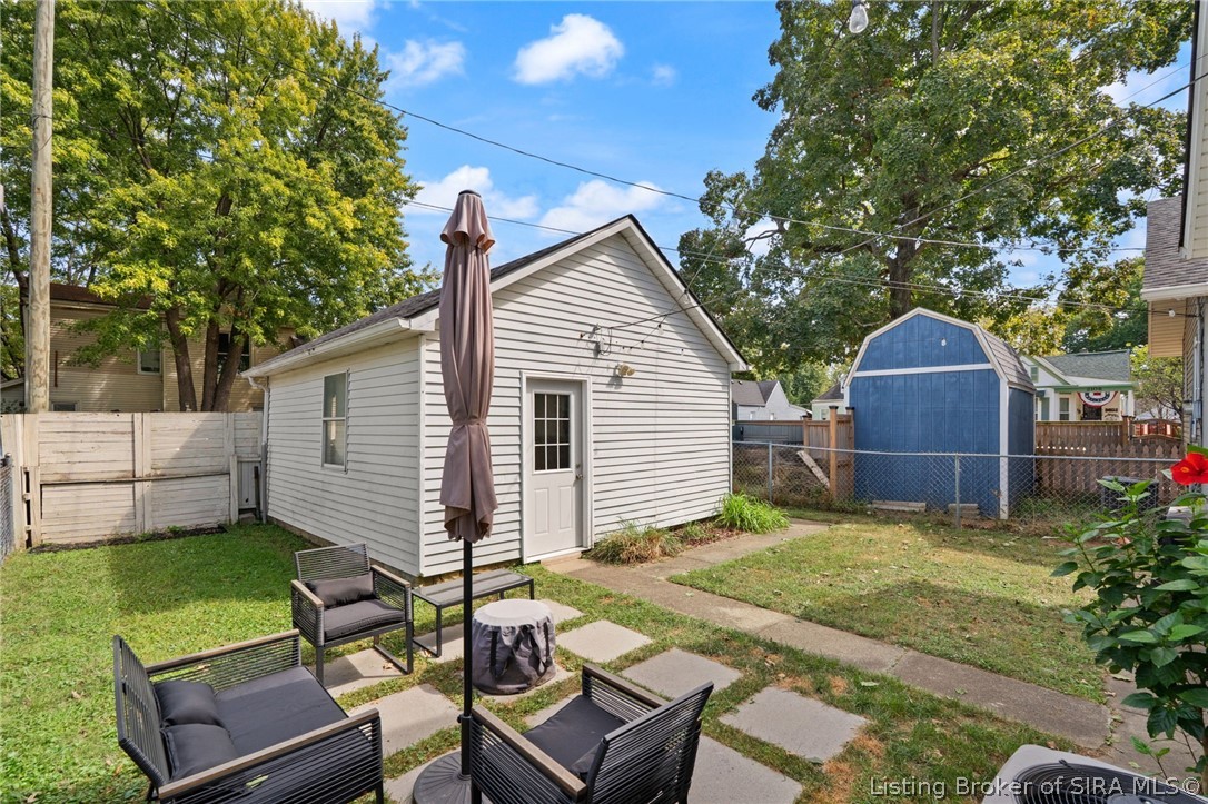 904 Silver Street Property Photo 44