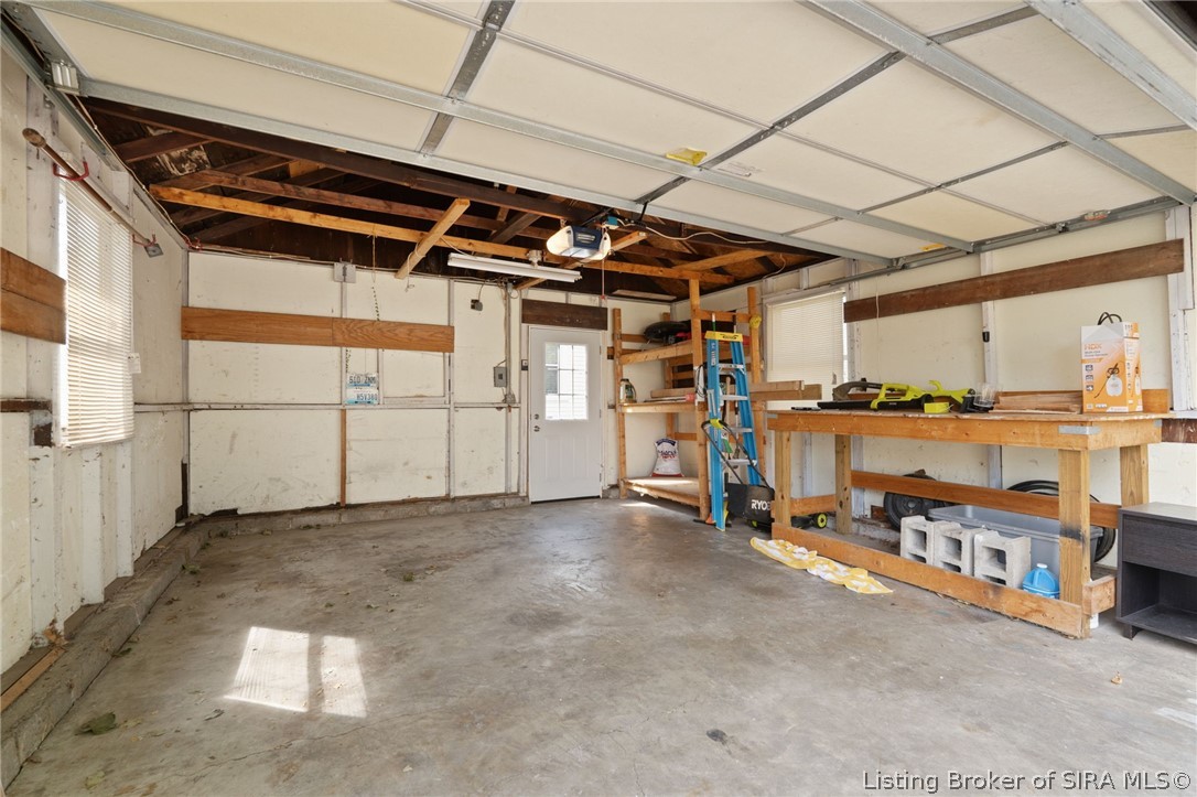 904 Silver Street Property Photo 46