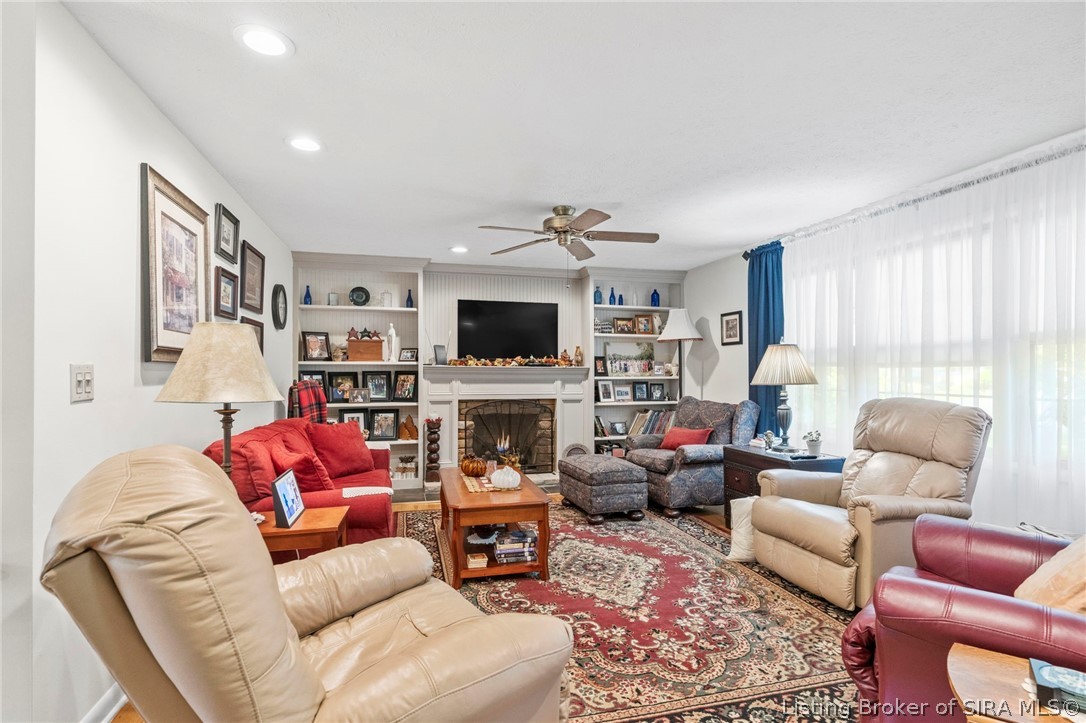 709 Montclair Street Property Photo 2