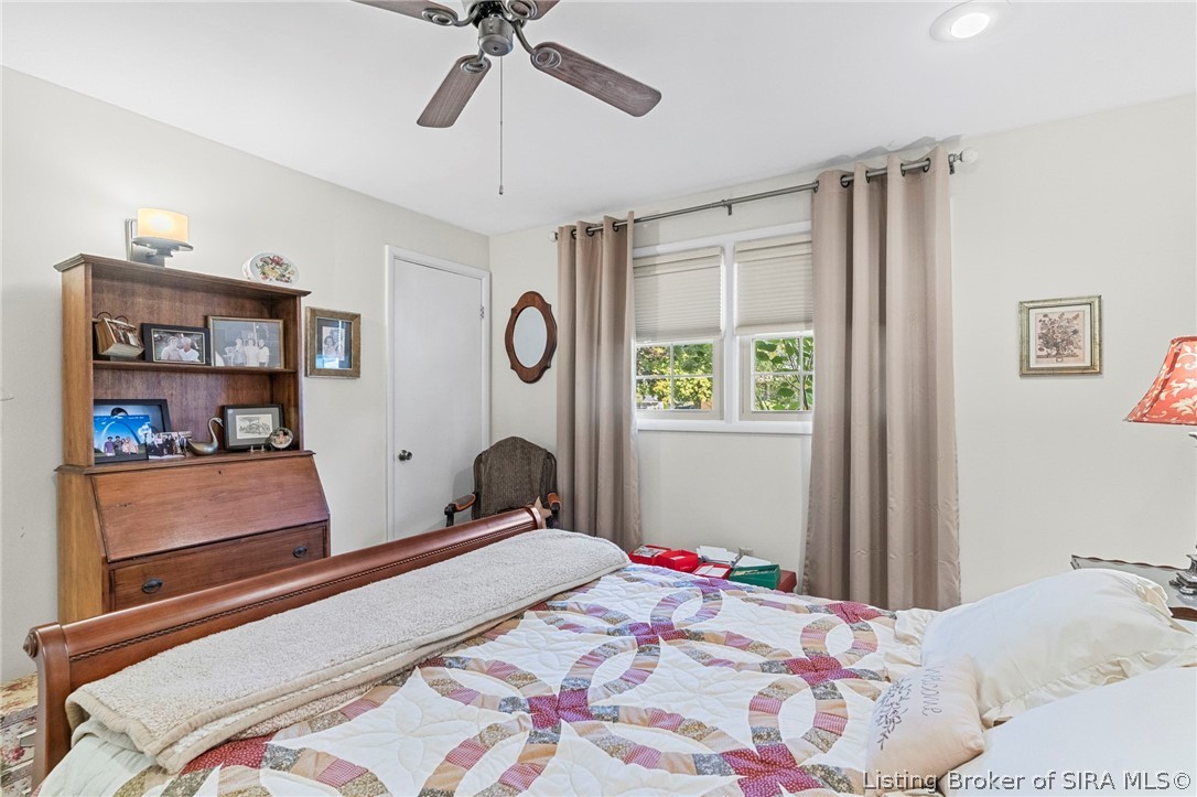 709 Montclair Street Property Photo 14