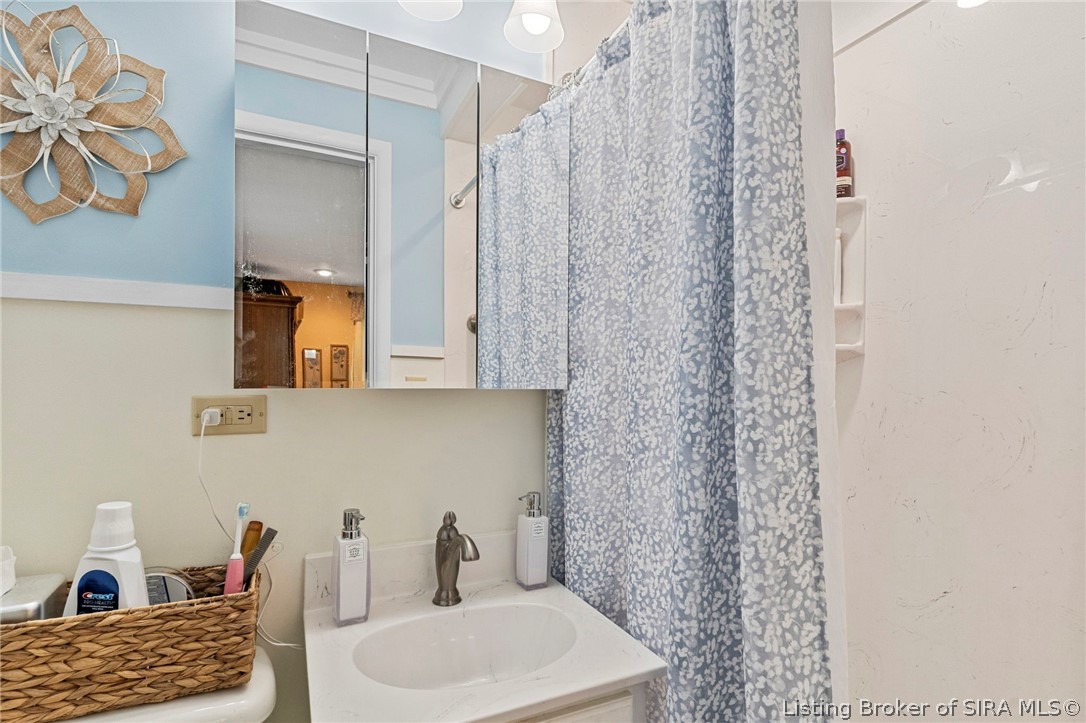 709 Montclair Street Property Photo 18