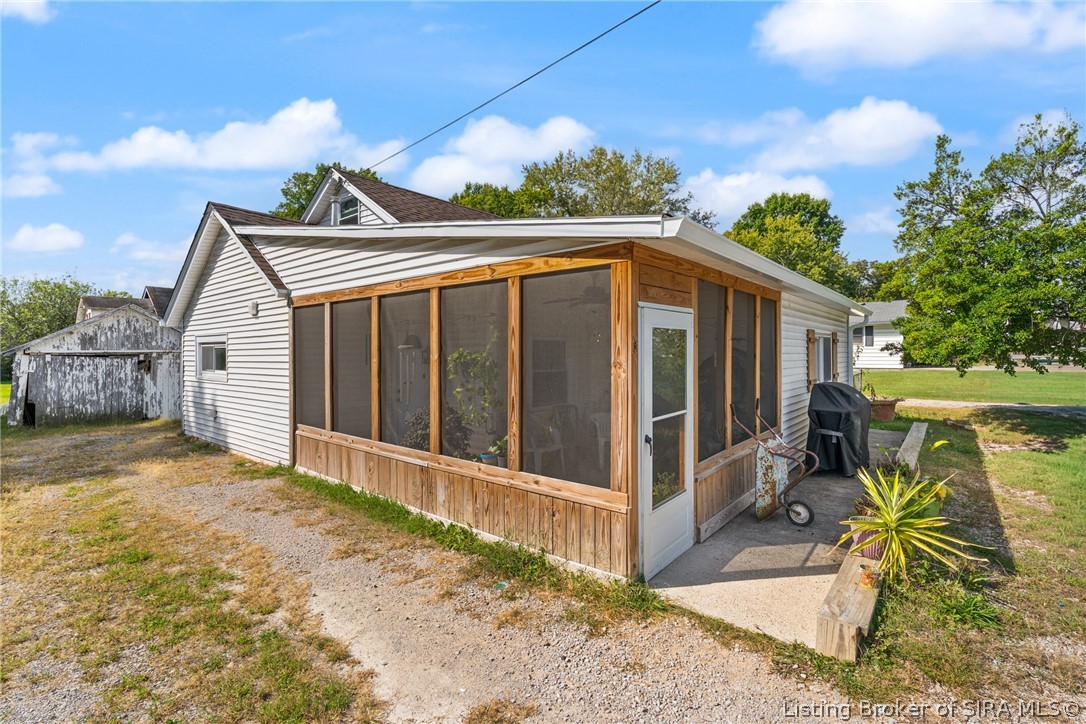 1715 Mcdonald Property Photo 8