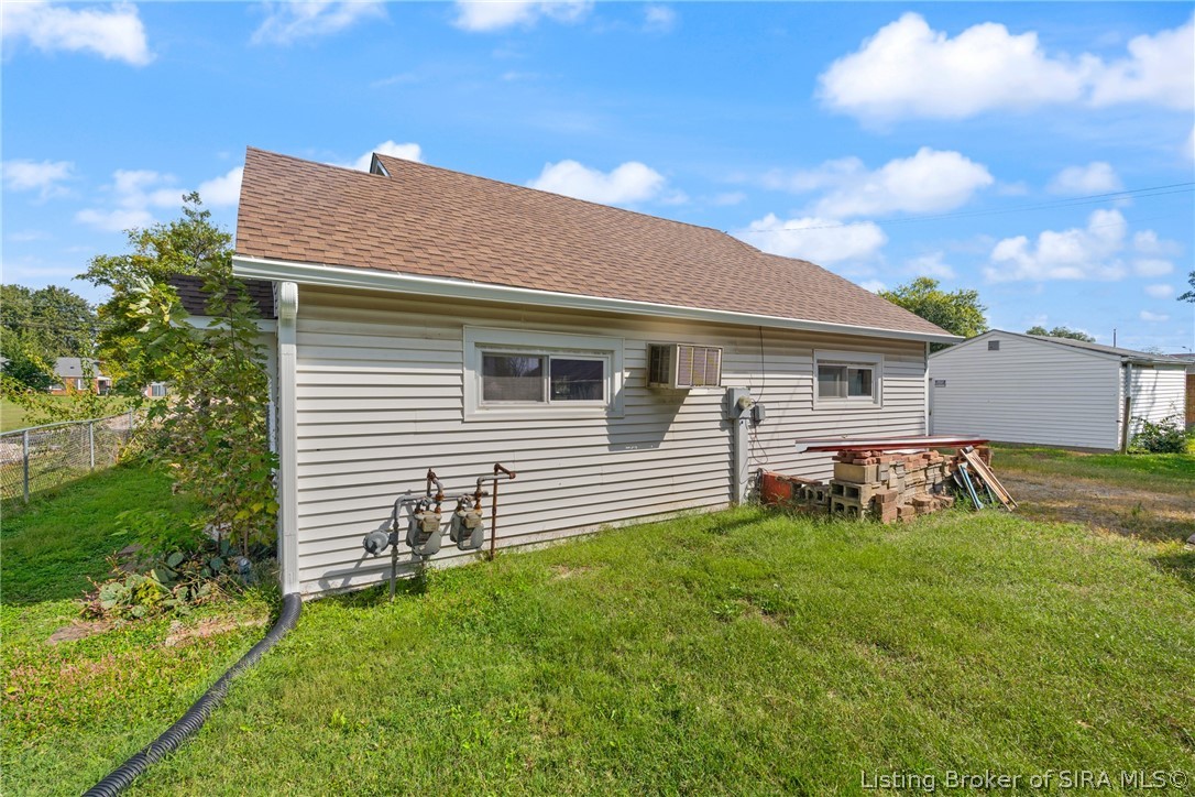 1715 Mcdonald Property Photo 9