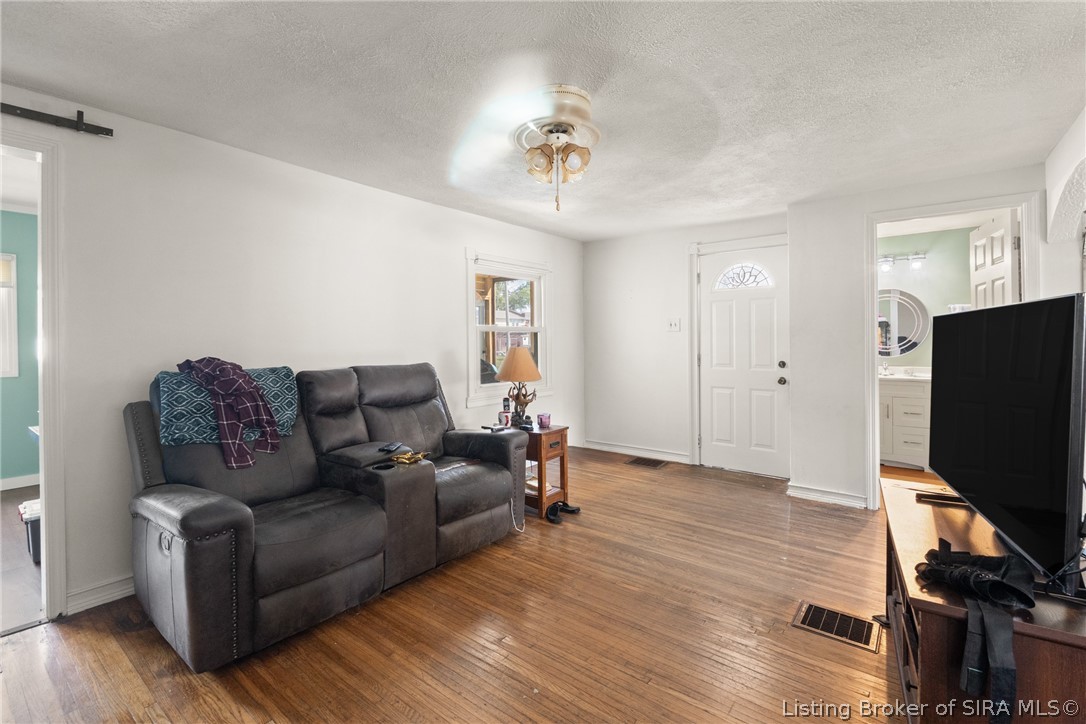 1715 Mcdonald Property Photo 11