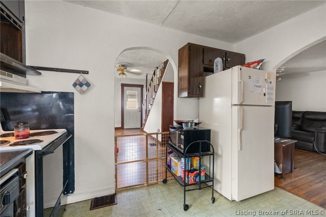 1715 Mcdonald Property Photo 16