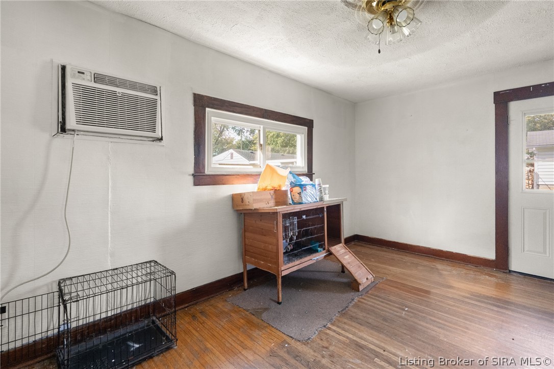 1715 Mcdonald Property Photo 22