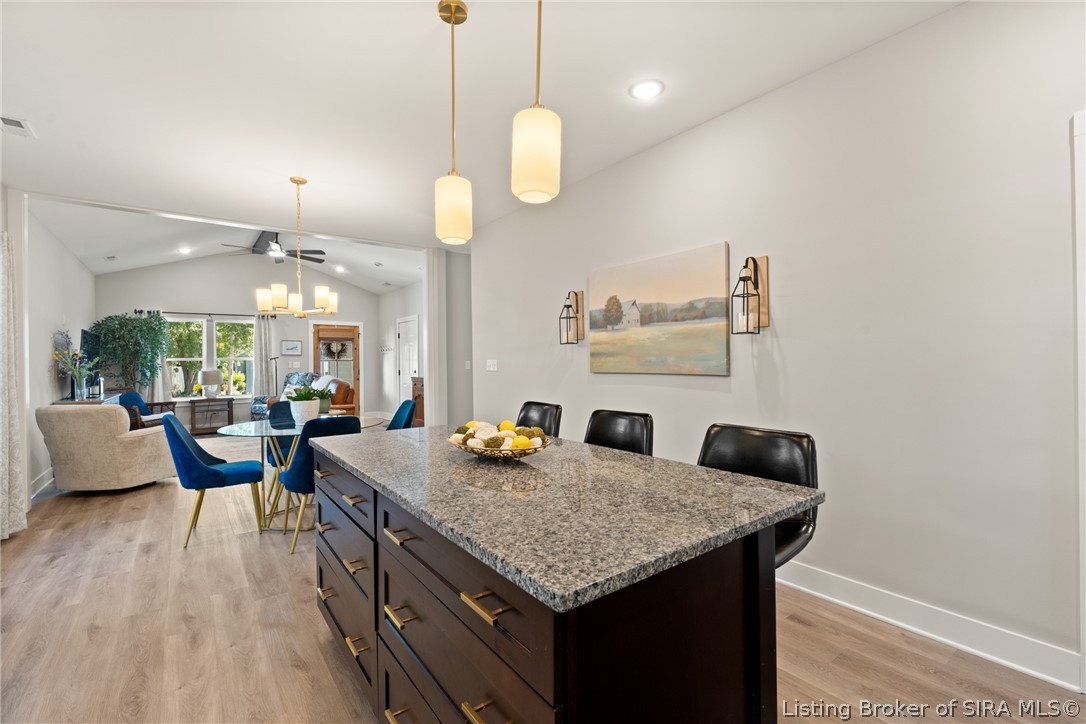 707 Mechanic Property Photo 14