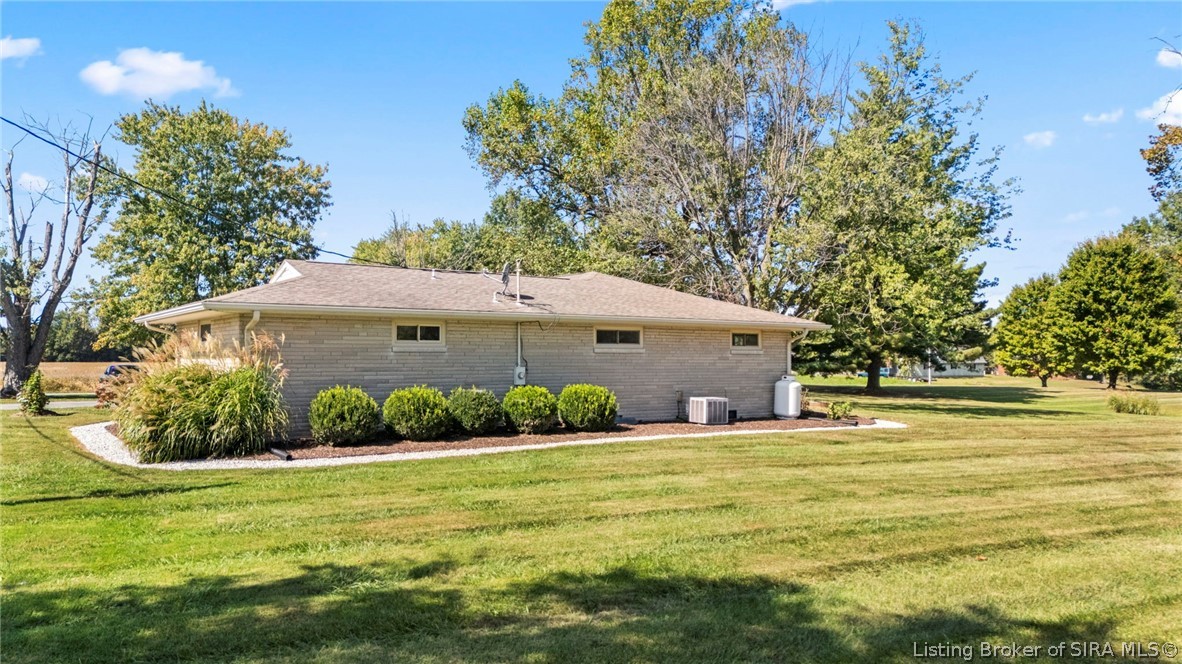 5702 N 450 W Property Photo 16
