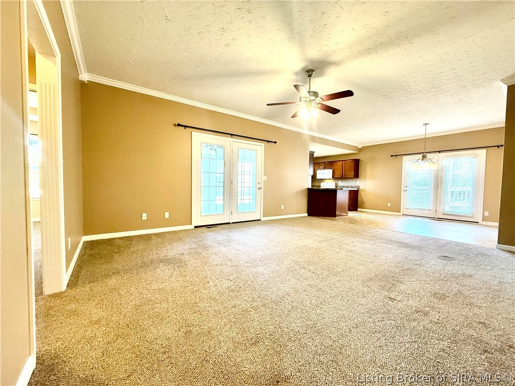 406 Crest Way Property Photo 11