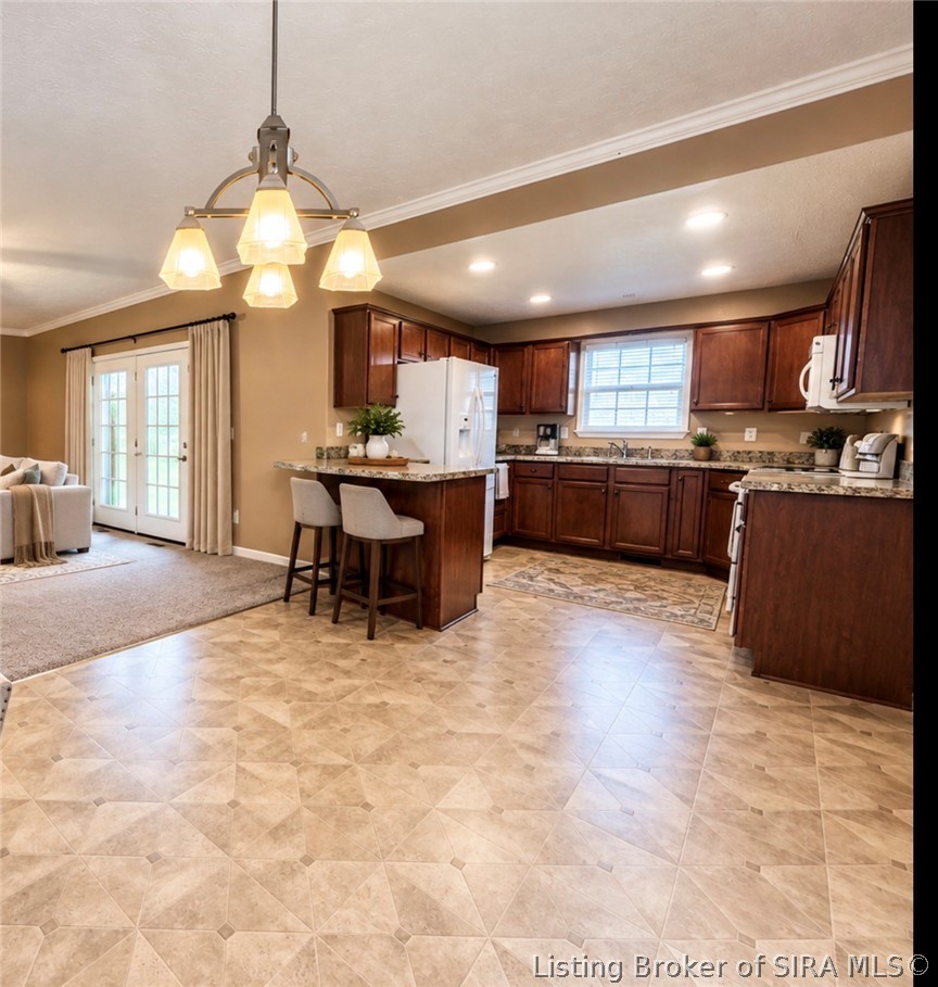 406 Crest Way Property Photo 12