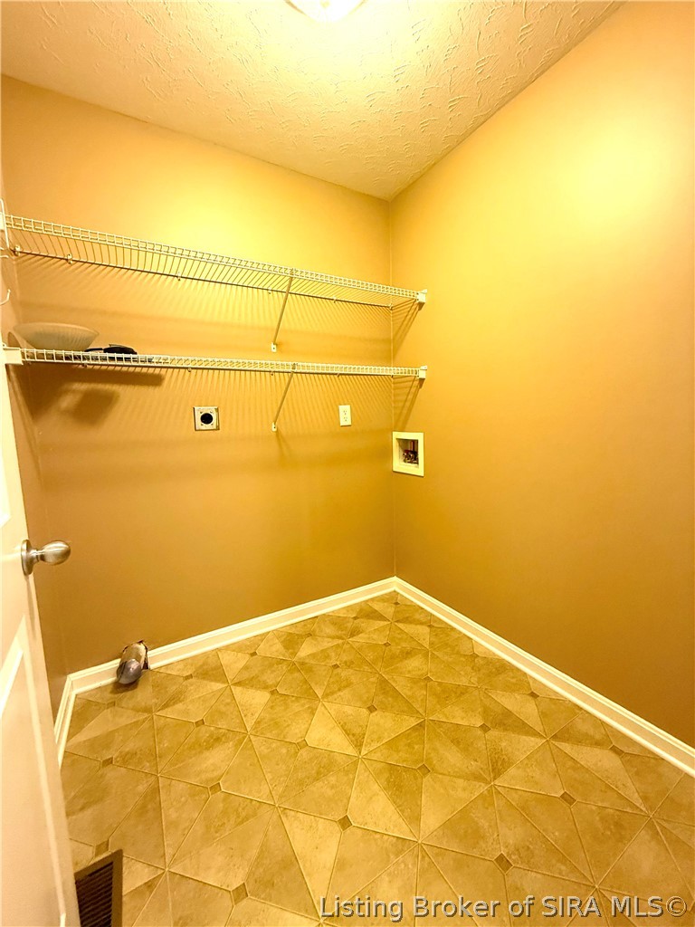 406 Crest Way Property Photo 20