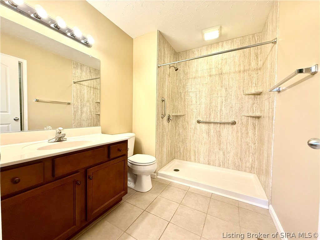 406 Crest Way Property Photo 25