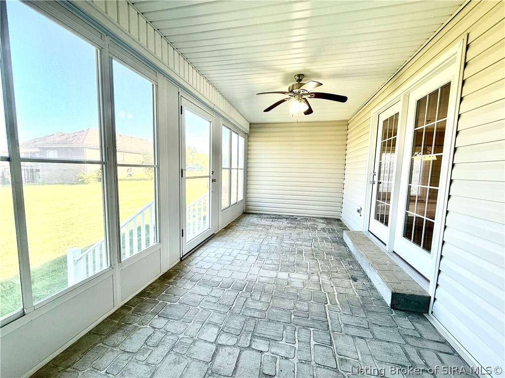 406 Crest Way Property Photo 31