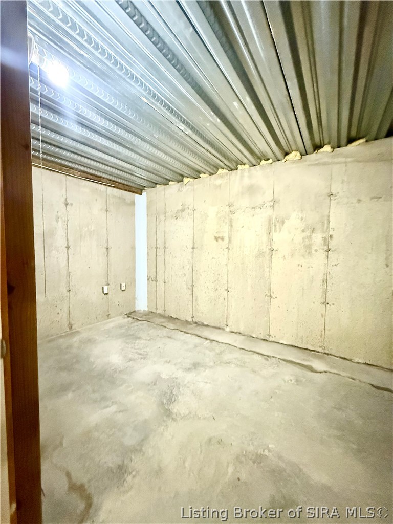 406 Crest Way Property Photo 45