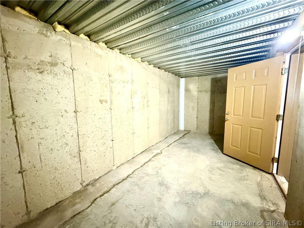 406 Crest Way Property Photo 46