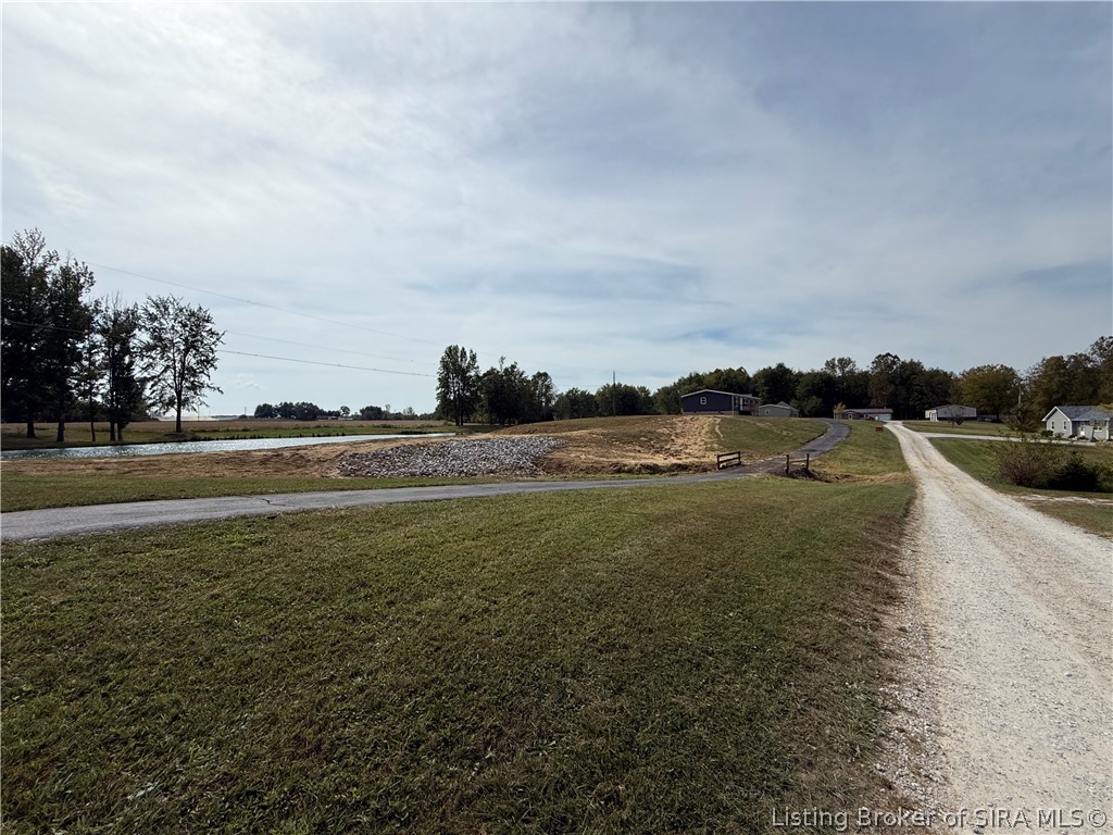 5950 N Us Hwy 31 Property Photo 4