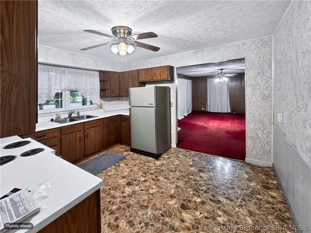 173 Rice Street Property Photo 7