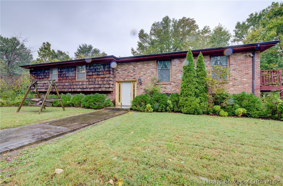 7007 Highway 31 E Property Photo 1