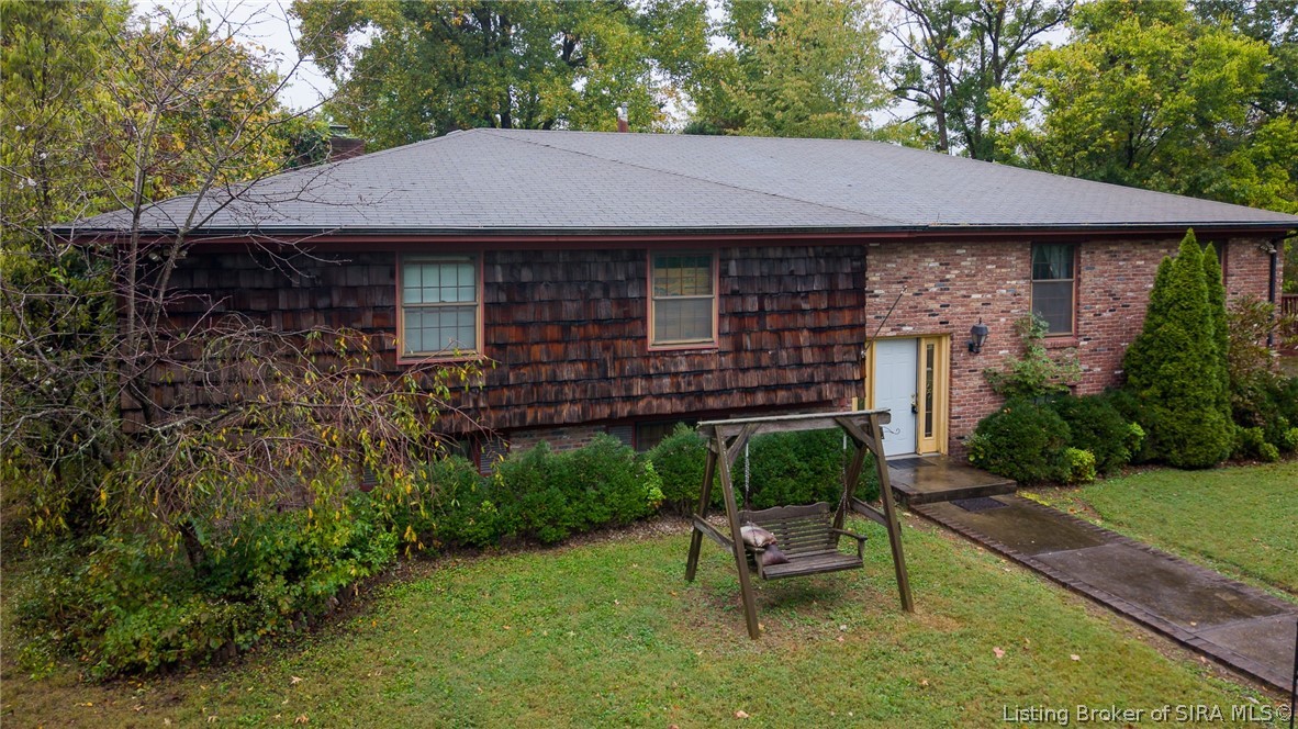 7007 Highway 31 E Property Photo 11