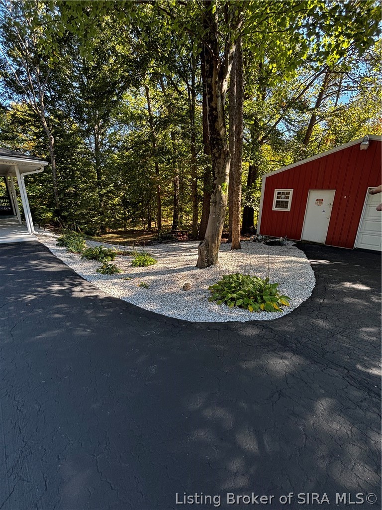 518 S Gobbler Knob Road Property Photo 6