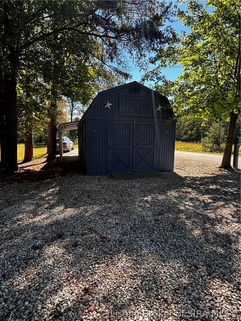 518 S Gobbler Knob Road Property Photo 10