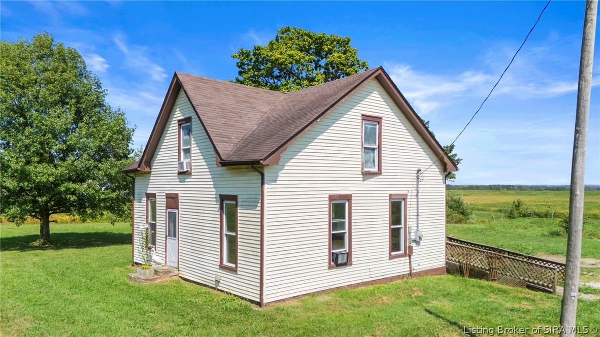 7852 N Us 421 Property Photo 3