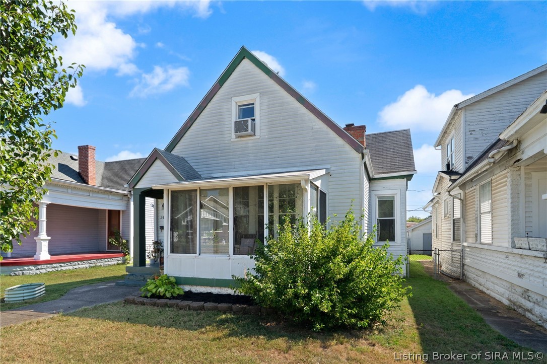 2402 E Market Street Property Photo 1