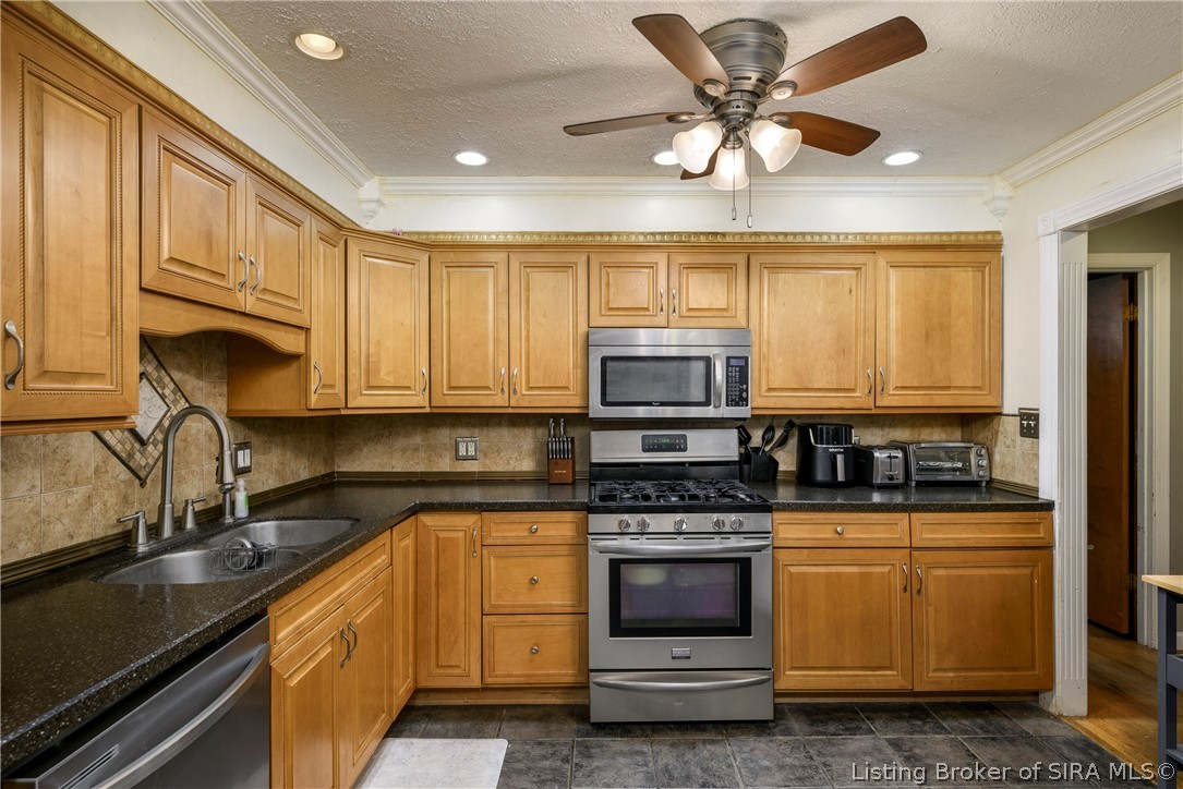 3312 Mellwood Drive Property Photo 12