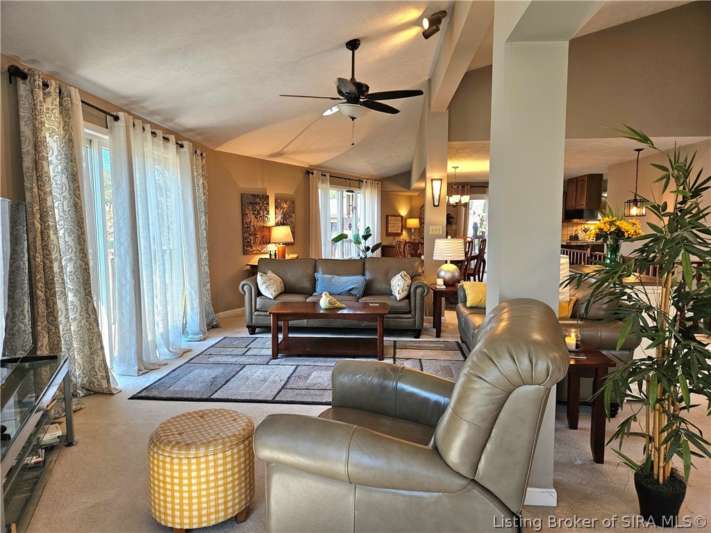 255 N Lakeside Drive Property Photo 6